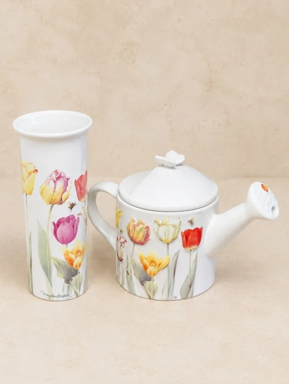 Marjolein Bastin Hallmark Tulip Teapot & Vase Set Vintage Cottagecore